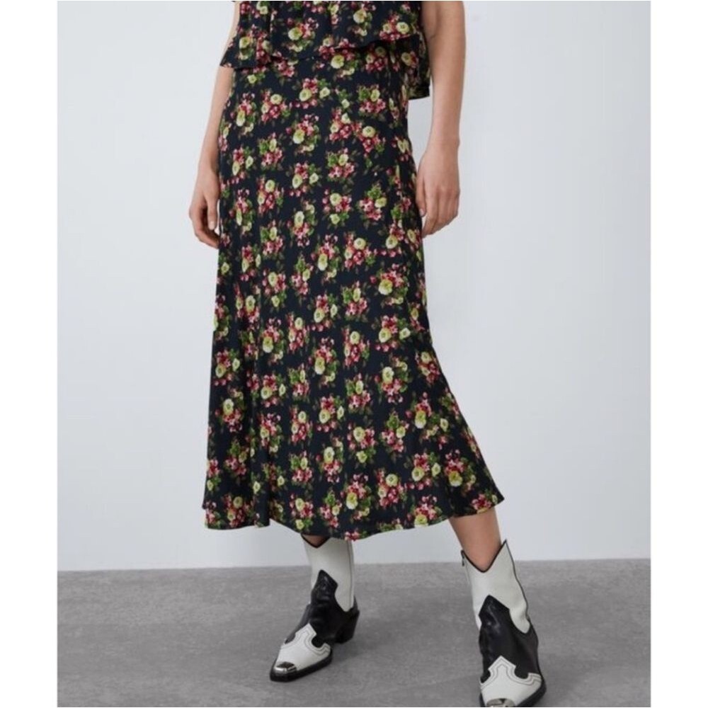 Zara Floral Bohemian Flowy Midi Skirt Size XS Hippie